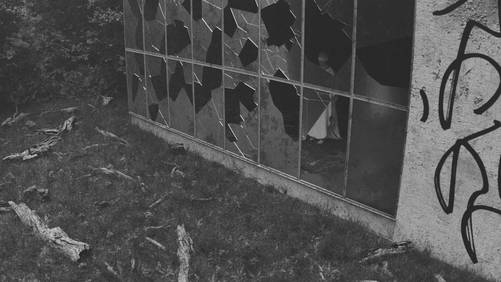 Phantom in the Ruins